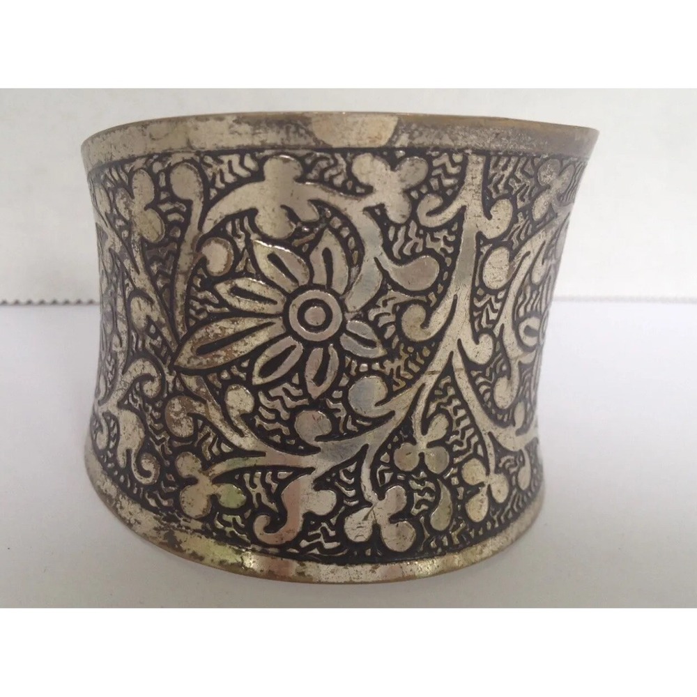 Extra‎ Wide Cuff  Bracelet Flower Embossed ornate Cleopatra Style Silver Tone